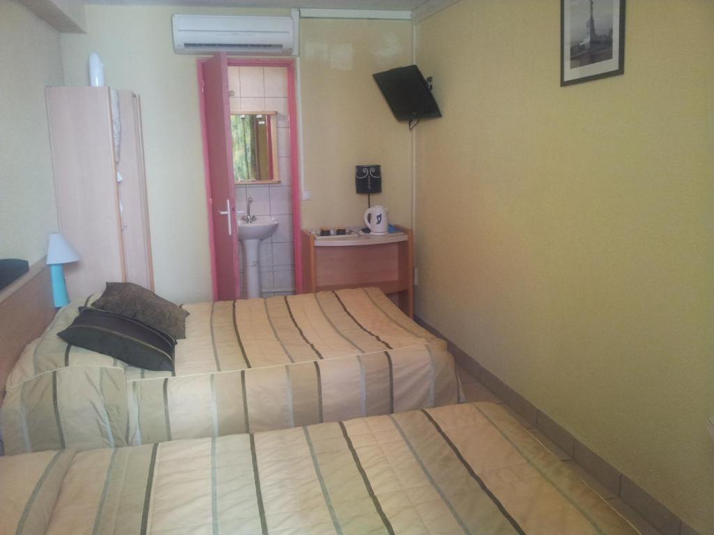 Hotel Royal Colombes Aulnay-sous-Bois Kamer foto